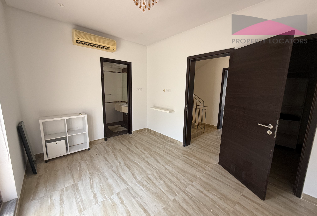 4b304007-ea38-42e1-8b82-d2de2af17b46