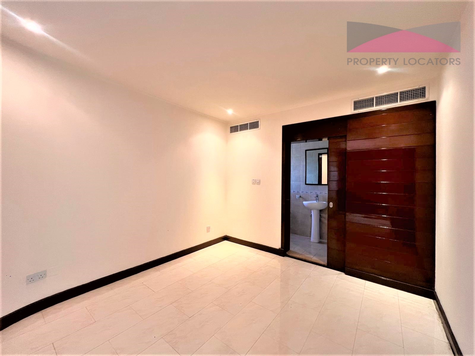 0f15cd03-5dd5-4665-bd5c-12f4b84f3a80