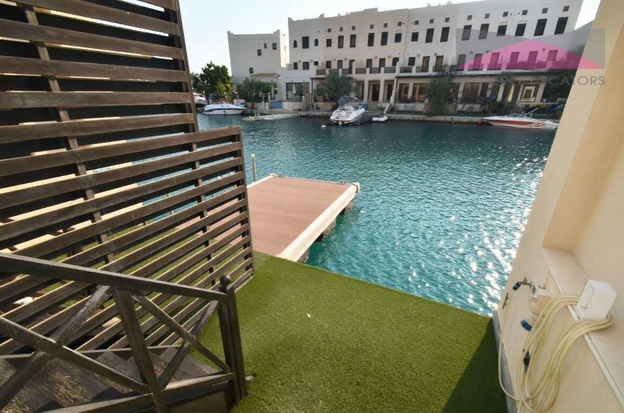 4b26de52-4cad-4790-bec4-e428609f2aec