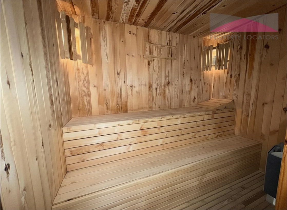 11. SAUNA