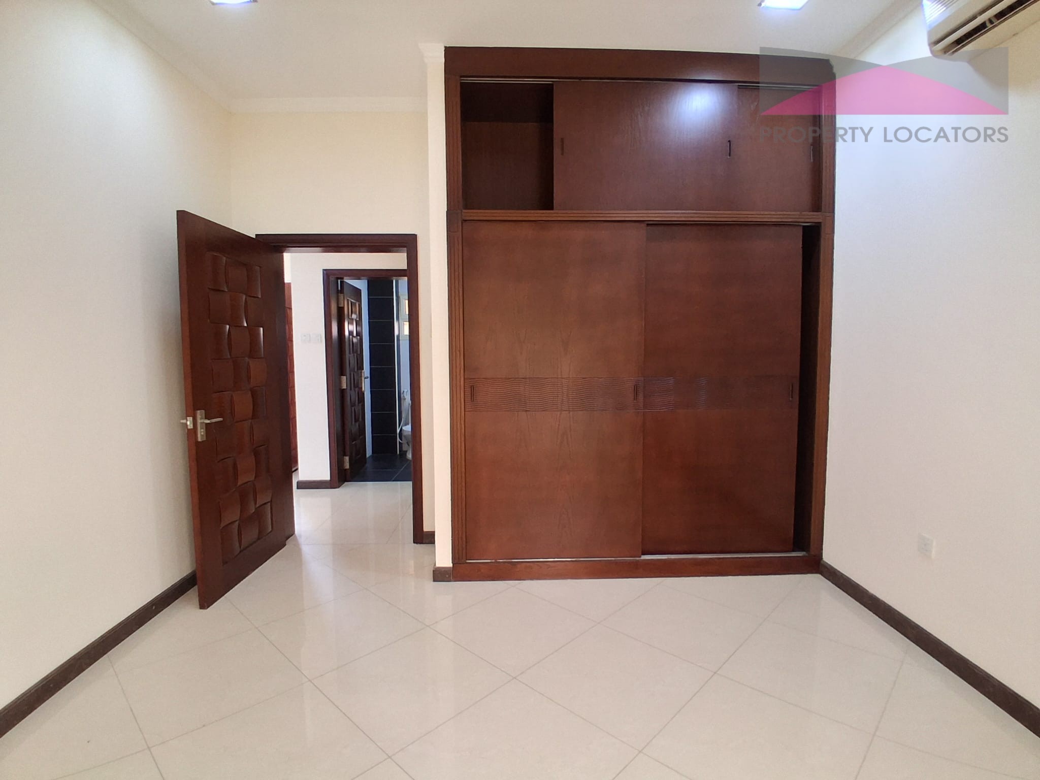 8c305ec4-018d-4b58-885b-f26dbafa86fa