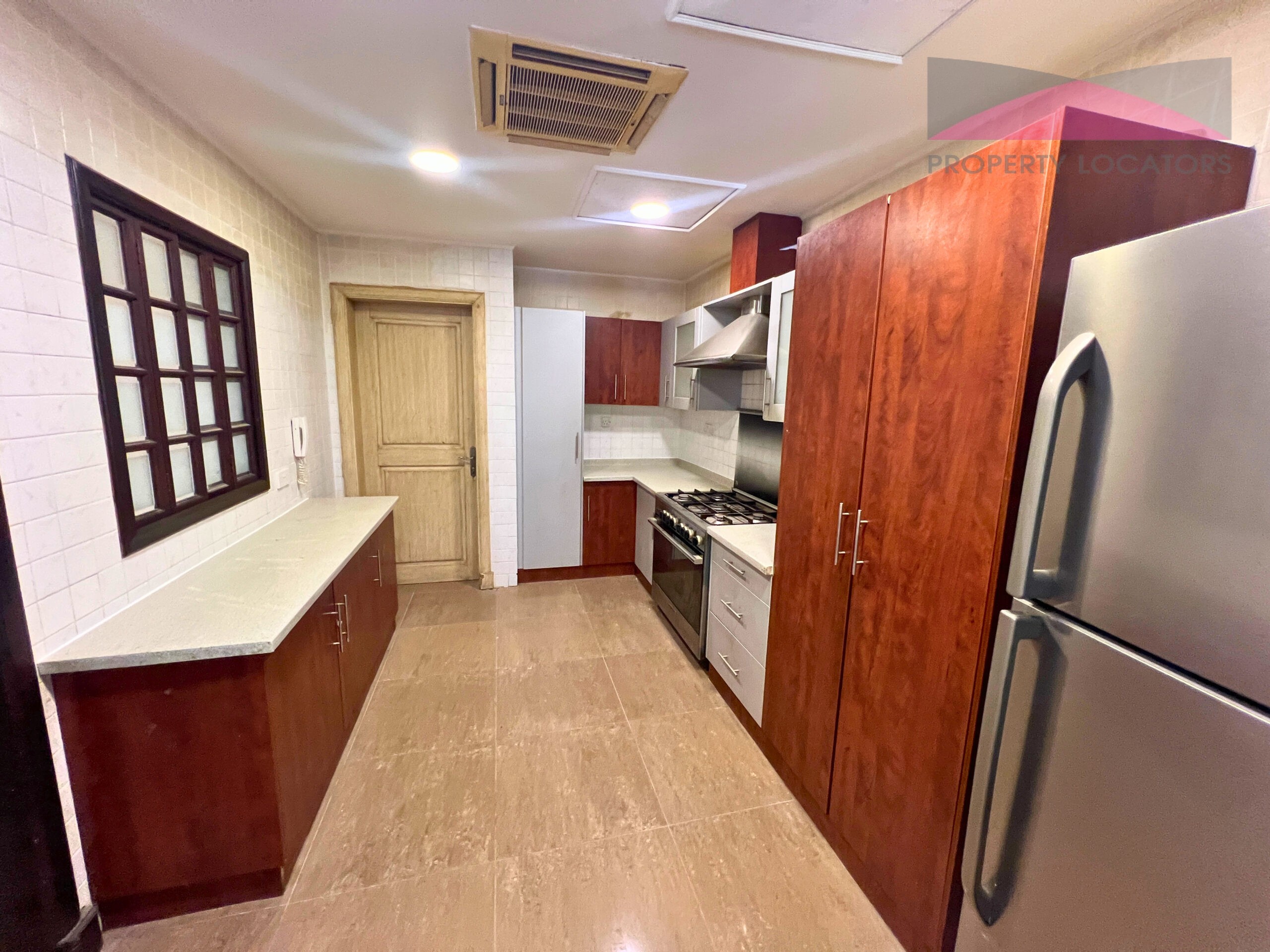 8. KITCHEN